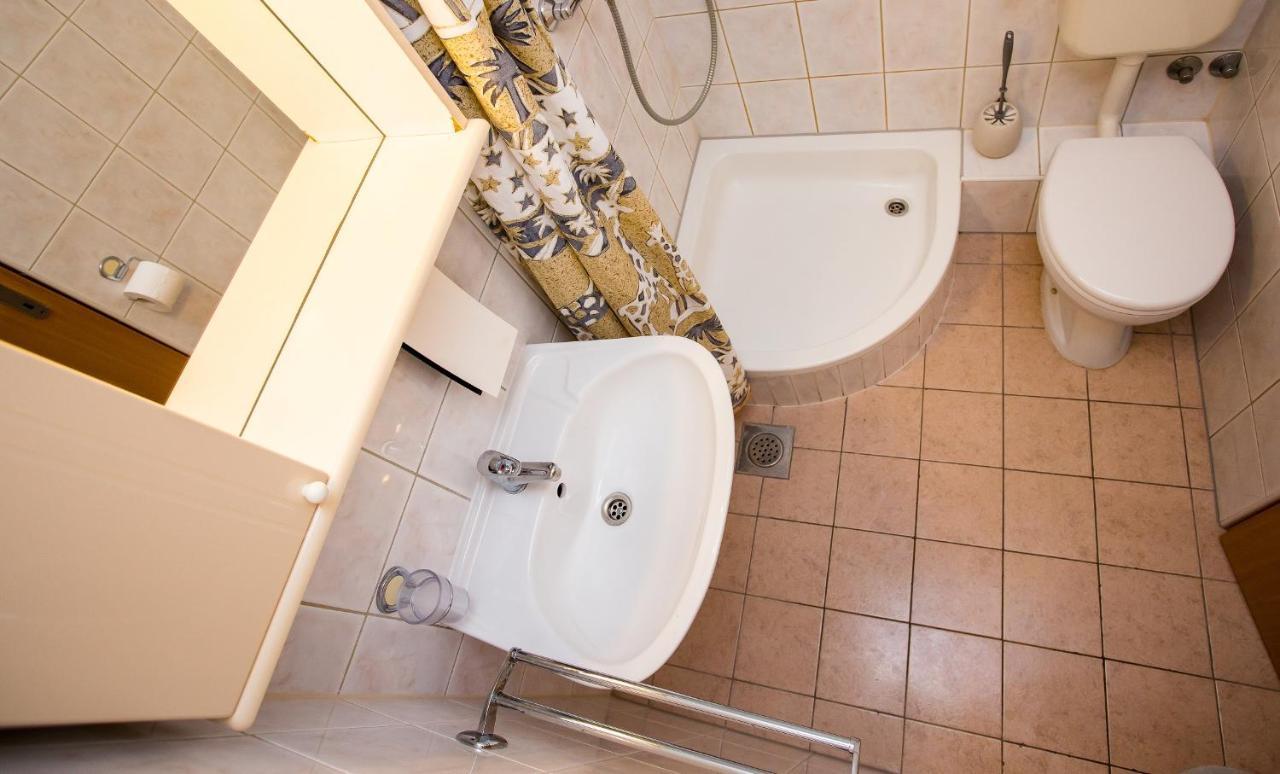 Aga Beach Suites Omiš Kültér fotó