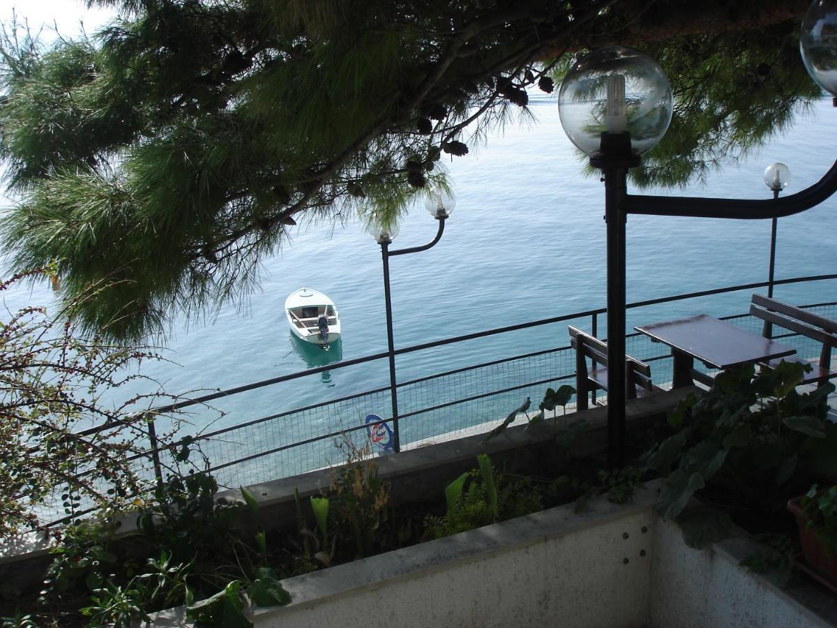 Aga Beach Suites Omiš Kültér fotó