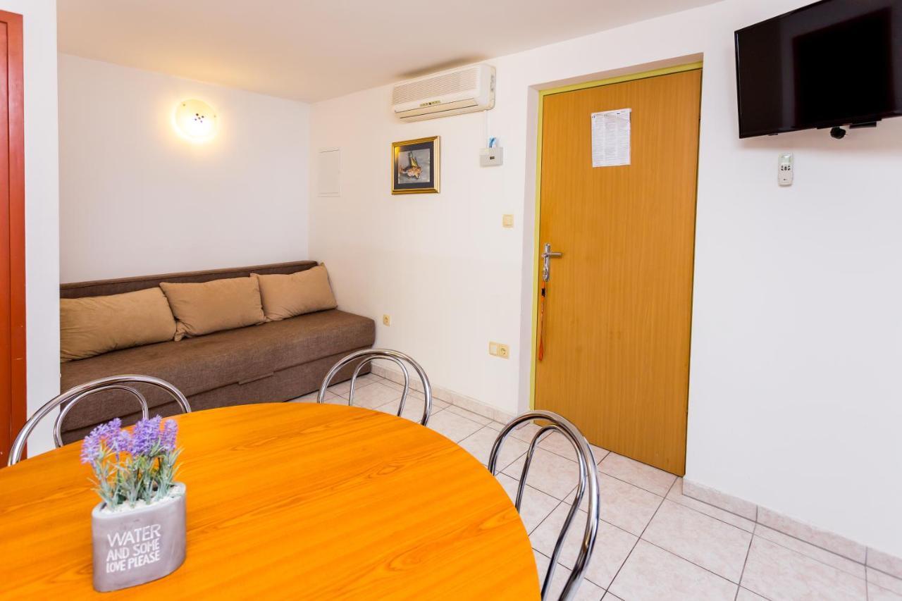 Aga Beach Suites Omiš Kültér fotó